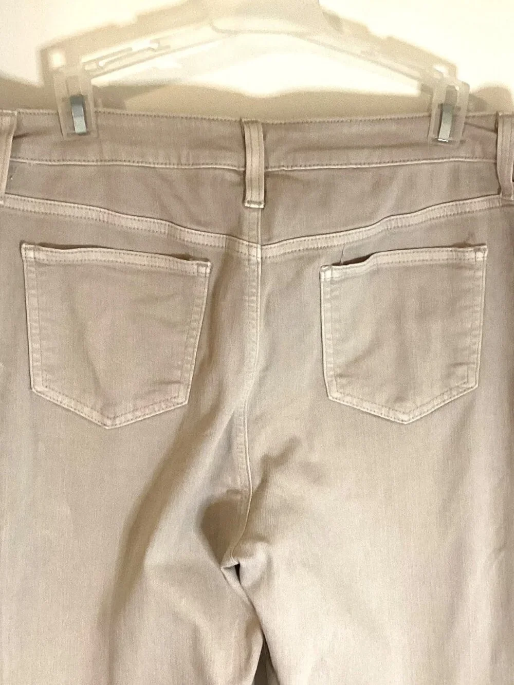 Women's Khaki Chico’s Girlfriend Cropped Khaki Jeans Frayed Ram Hem Girlfriend - Picture 7 of 10